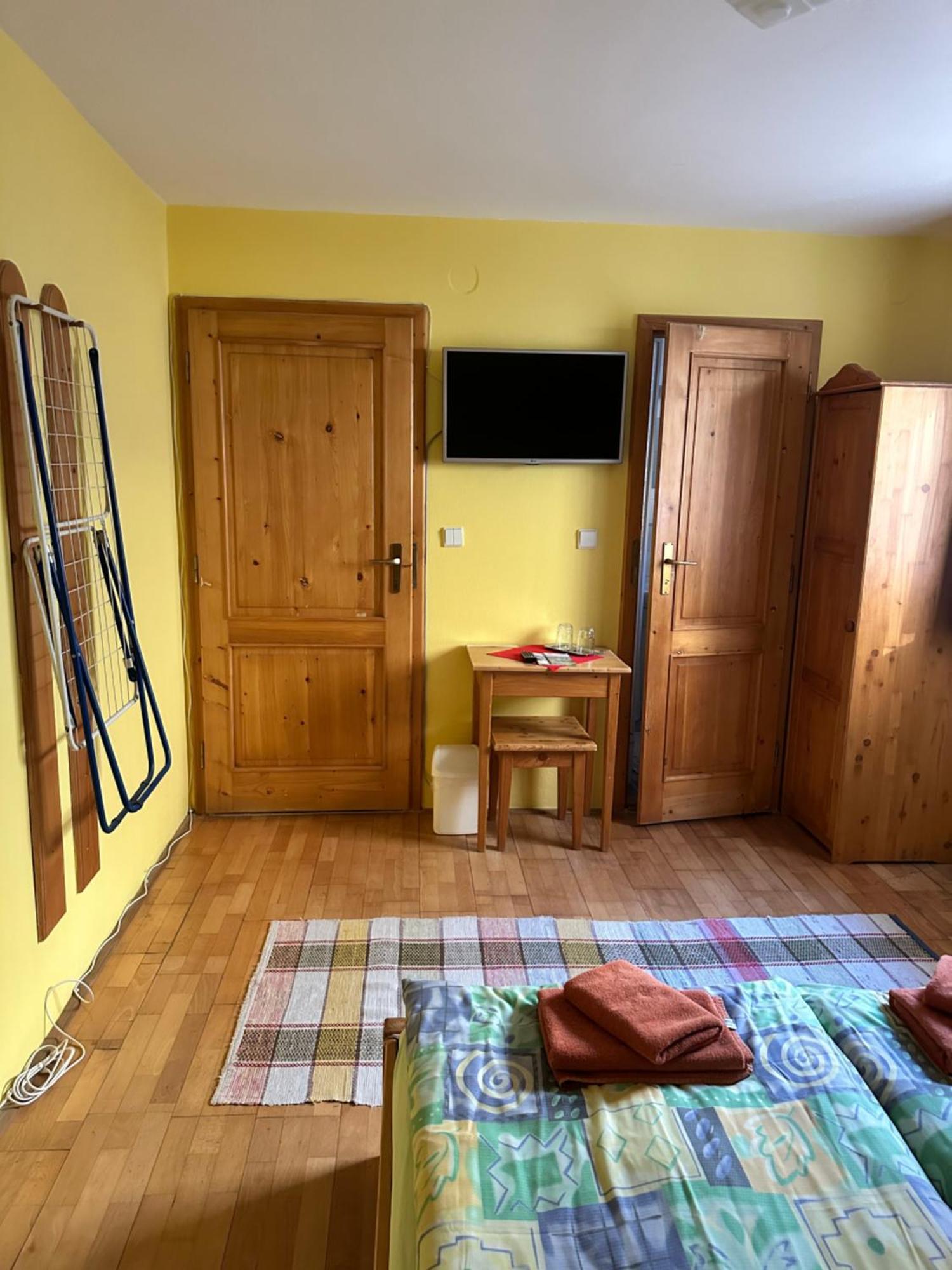 Penzion Pazicky Stará Lesná エクステリア 写真