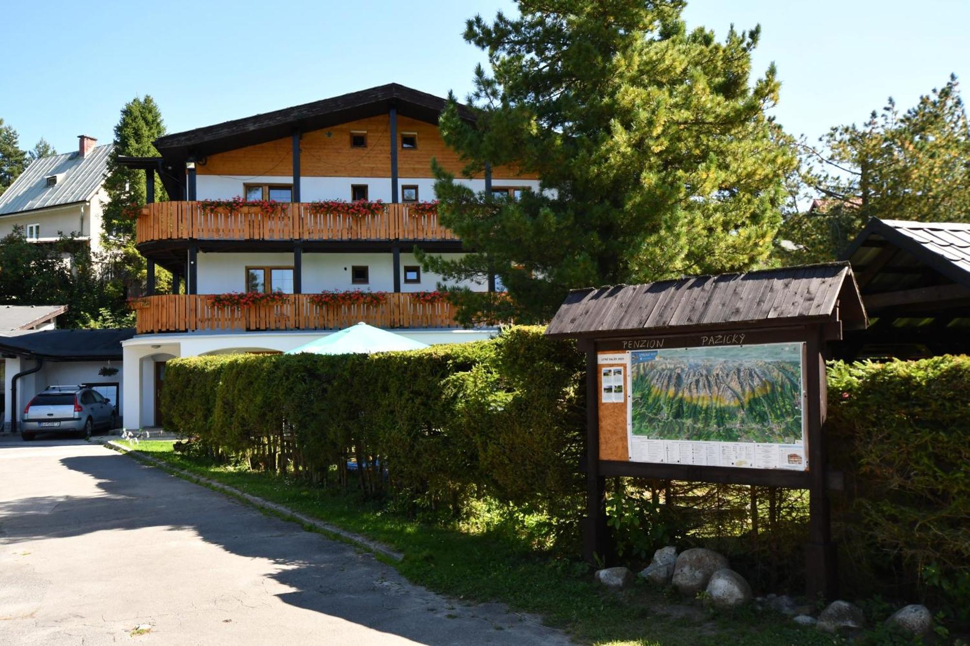 Penzion Pazicky Stará Lesná エクステリア 写真